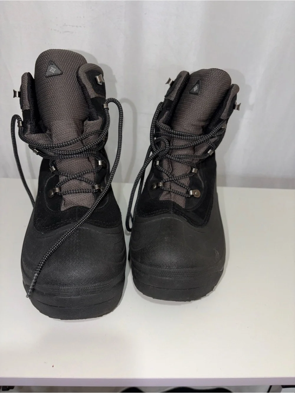 Columbia Black and Gray Thermolite Men's Winter Lace-Up Boots